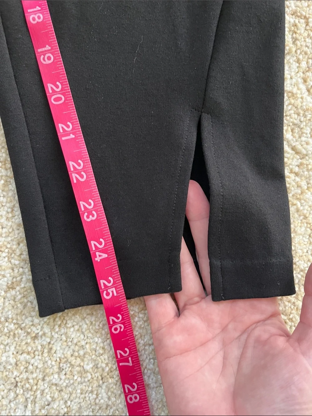 Vince Camuto size L black stretchy pants